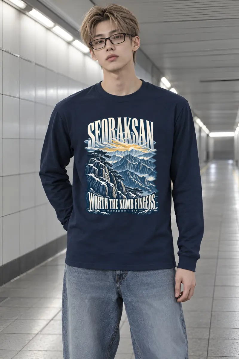 "Seoraksan Worth The Numb Fingers" Unisex Longsleeve T-shirt
