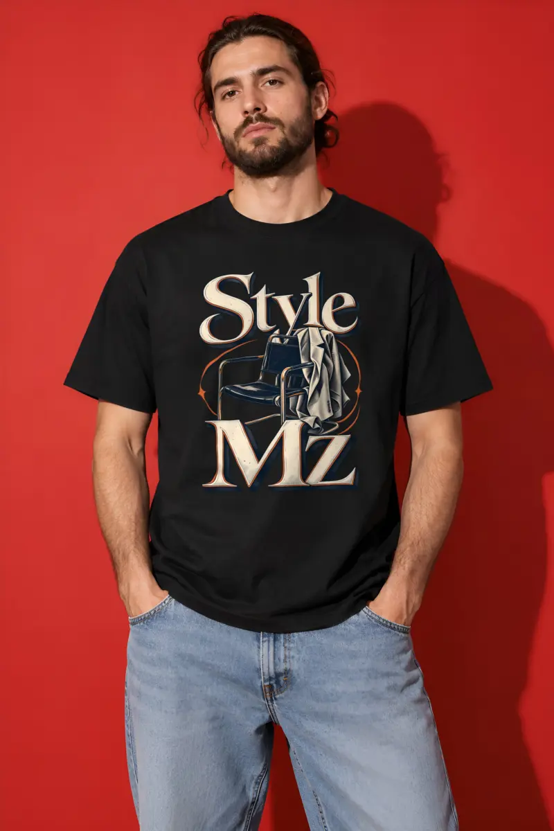 "Style Mz" Heavyweight Unisex Crewneck T-shirt