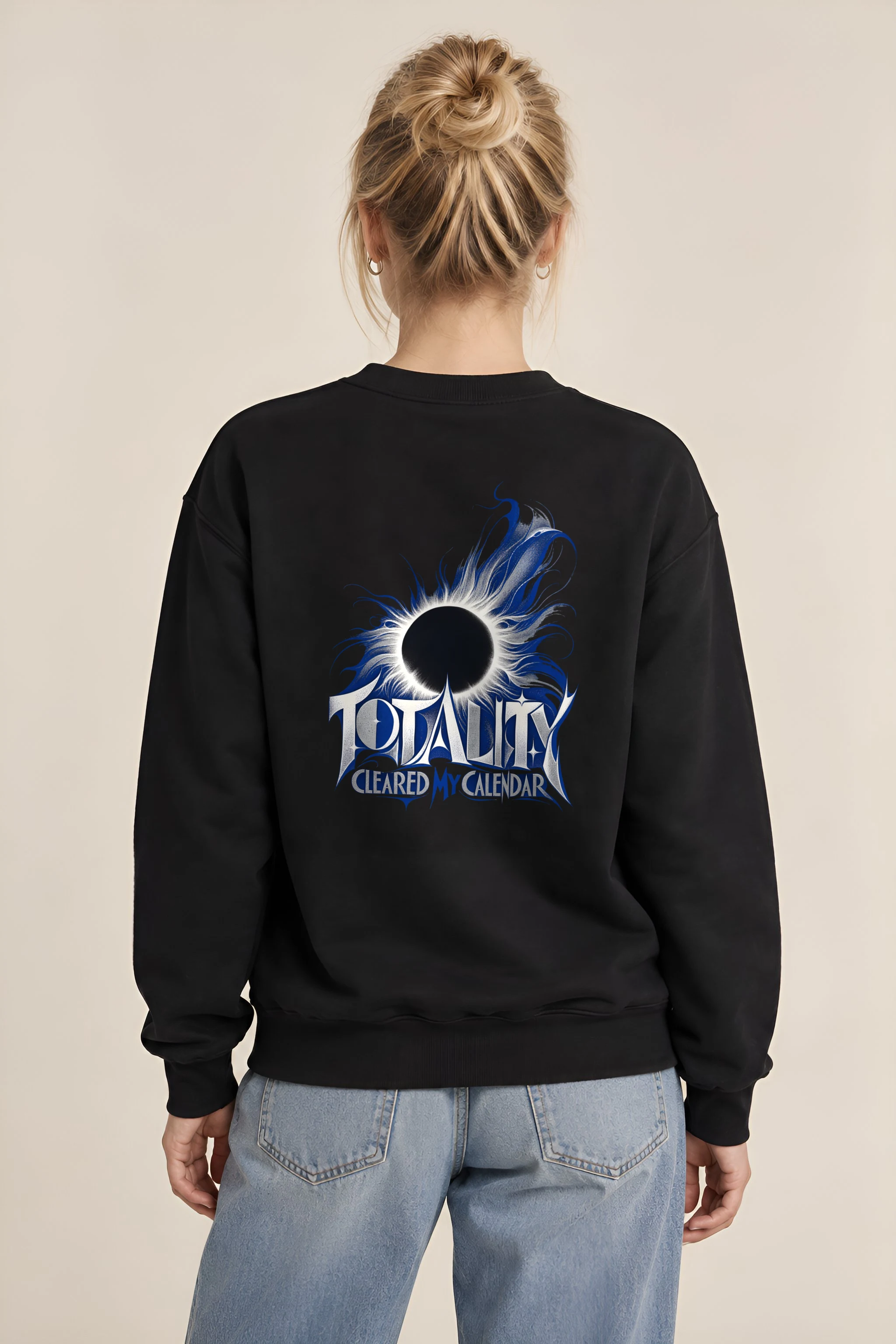 "Totality Cleared My Calendar" Heavy Blend Unisex Crewneck Sweatshirt