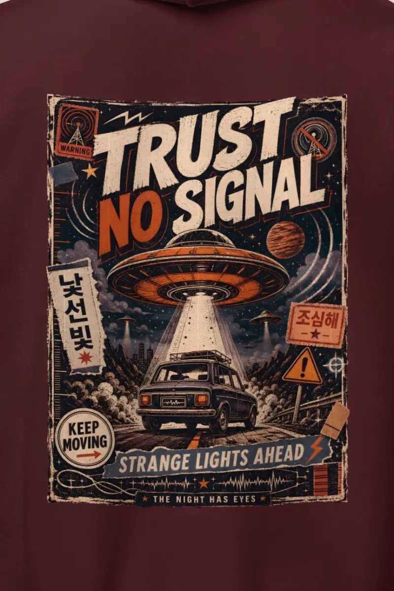 "Trust no signal" Heavy Blend Unisex Pullover Hoodie